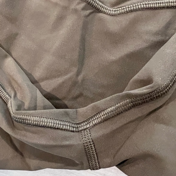 Lululemon size 10 leggings - Picture 6 of 7